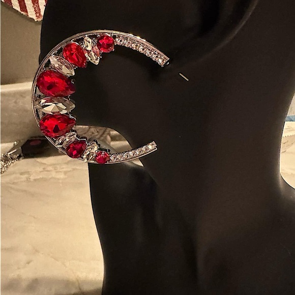Elegant Red and Silver Hoop Earrings hand crafted - Picture 2 of 3